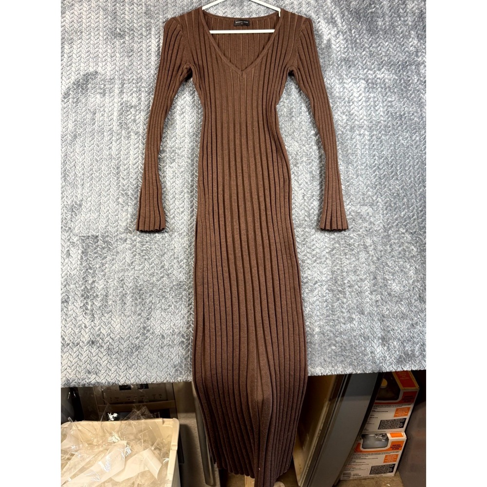 White‎ Fox Boutique Maxi Sweater Dress Womens Medium Brown Ribbed Knit V-Neck